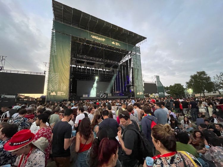 Фестиваль BBK Live в Бильбао: Испания, зарядки Tesla и сидр