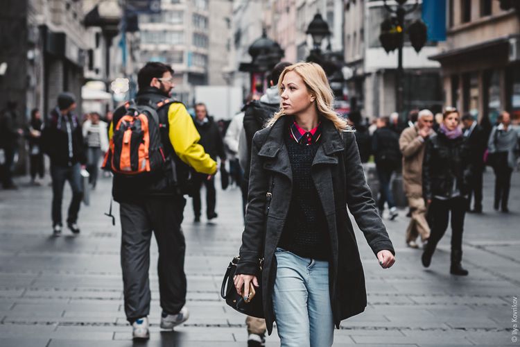 Как оформить белый картон в Сербии