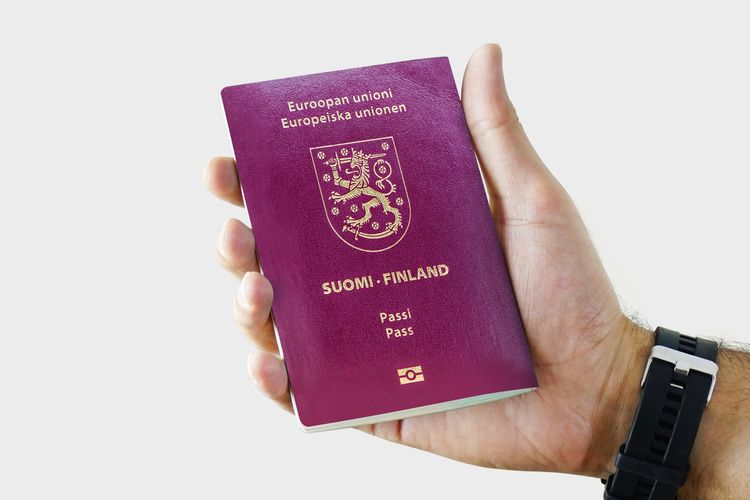 Власти Финляндии могут ужесточить миграционные требования для иностранцев