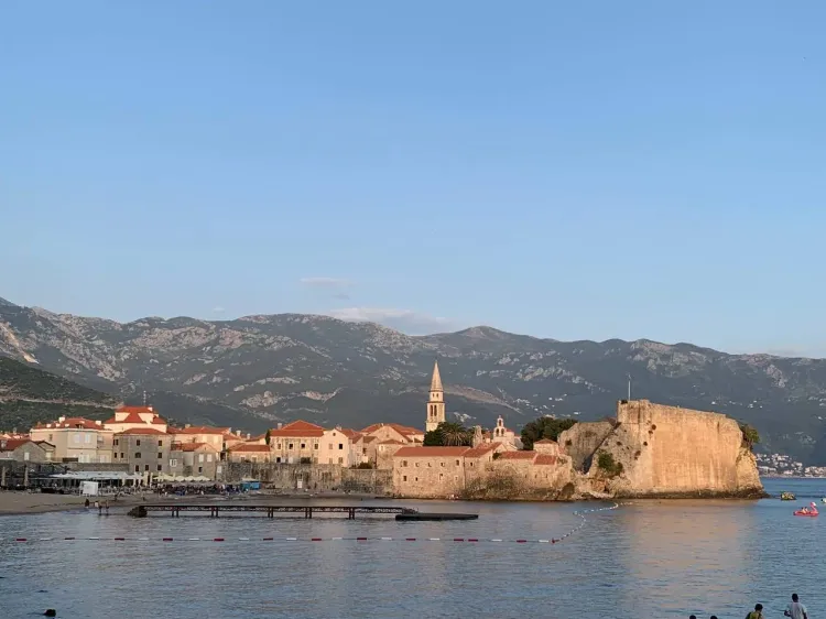 Как получить ВНЖ в Черногории