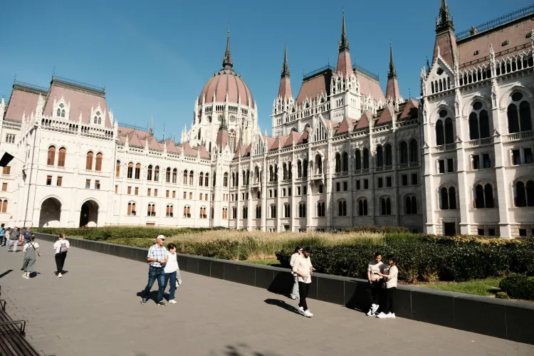 как получить визу в Венгрию