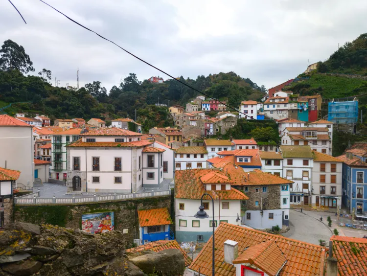 Сенат Испании решил заблокировать отмену «Золотой визы»